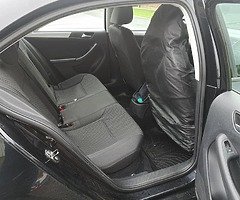 2014 VOLKSWAGEN JETTA 1.6TDI BLUEMOTION - Image 6/7