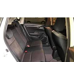 Honda Fit Hybrid 2014 Automatic new shape - Image 4/10