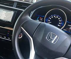 Honda Fit Hybrid 2014 Automatic new shape - Image 6/10