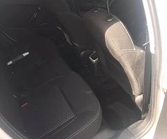 2016 Peugeot 208 - Image 4/8