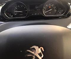 2016 Peugeot 208 - Image 7/8