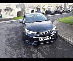 16 uk reg Toyota Avensis business Edition