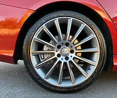 Mercedes Benz c220 amg line premium plus - Image 9/10