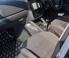 2005 Volkswagen Golf - Image 8/9