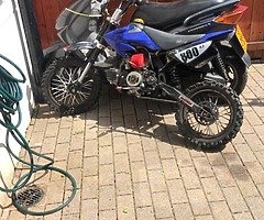 125 yamaha cygnus and a 110 pitbike swaps or offers