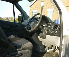 2013 Mercedes LWB 313 Blue Efficiency - Image 3/6