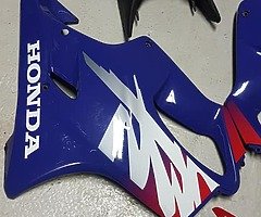 Honda cbr 600 f4 fairings - Image 5/6