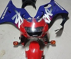 Honda cbr 600 f4 fairings - Image 6/6
