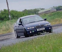 BMW - Image 3/7