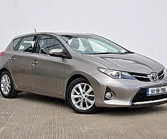 2014 Toyota auris
