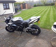 2005 Yamaha YZF-R