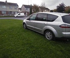 Selling my ford s max 2007 Pm for more info. - Image 6/6
