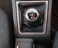 Vauxhall Vectra 1.9 TDCI - Image 8/10