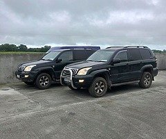 04 Toyota landcruiser jeeps for dismantling only