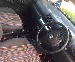 Volkswagen Fox - Image 4/6