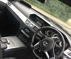 Mercedes E-300 - Image 9/10