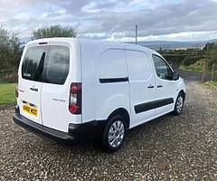 2012 Peugeot Partner