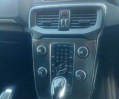 Volvo V40 automatic 1.6 diesel 2013