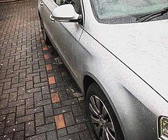VOLKSWAGEN PASSAT 1.6 DIESEL - Image 3/5