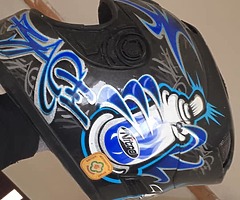 2 helmets best offer takes them - Image 3/5