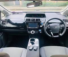 Toyota Prius alpha 2013 7 seater - Image 10/10