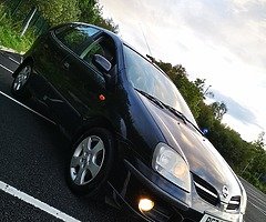 2005 Nissan Almera Tino