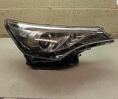 2015-2018 Toyota Avensis Headlamp