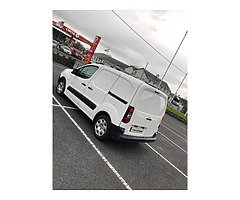 2012 partner 3 seater - Image 4/10