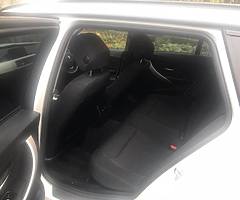 Bmw 320D - Image 8/10