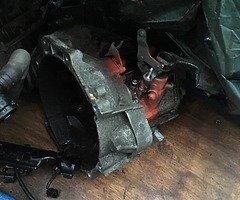 2007 passat 1.6fsi 6 speed gearbox.