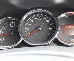 2015 Dacia Duster 1.5dci Diesel 6speed Low Milage Swap - Image 9/10