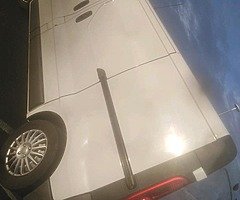 142 Opel Vivaro 12 months doe