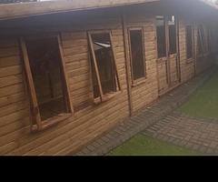 Sheds and summer houses - Image 4/9