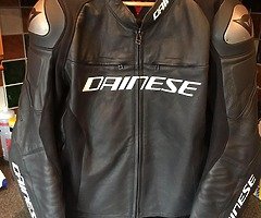 Dainese two piece leathers - Image 10/10