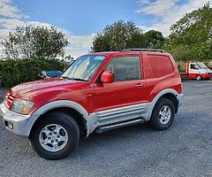 MITSUBISHI PAJERO 2.5 SHOWROOM CONDITION