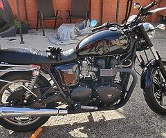 Triumph Bonneville - Image 4/4