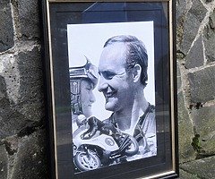 MIKE HAILWOOD Framed Photo - Isle of Man TT Ulster Grand Prix NW200 IOM TT BSB MotorBike Joey Dunlop