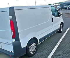 142 Opel Vivaro