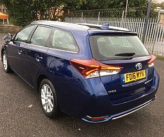 2016 Toyota Auris - Image 3/10