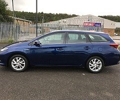2016 Toyota Auris - Image 5/10