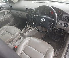 2004 VW Passat 1.9 TDI - Image 5/6