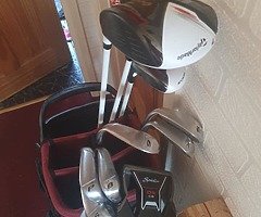Full taylormade areoburner golf club set including putter and bag