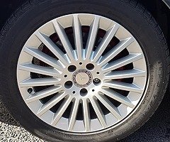 Mercedes alloy wheels - Image 2/5