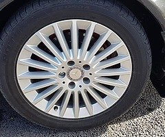 Mercedes alloy wheels - Image 3/5