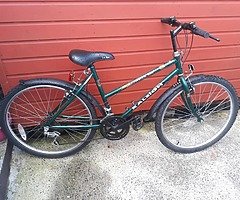Raleigh Genisis Ladies 26" bike - Image 3/3