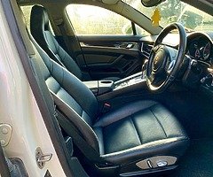 12 Porsche Panamera 3.0 Diesel Sport+ - Image 3/7