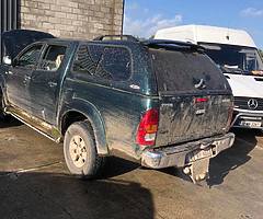Toyota Hilux for breaking - Image 5/9