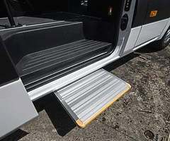 HYUNDAI H350 WITH FREE REINA - Image 6/7