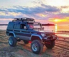 4x4 land cruiser jeep