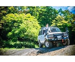 4x4 land cruiser jeep - Image 9/10